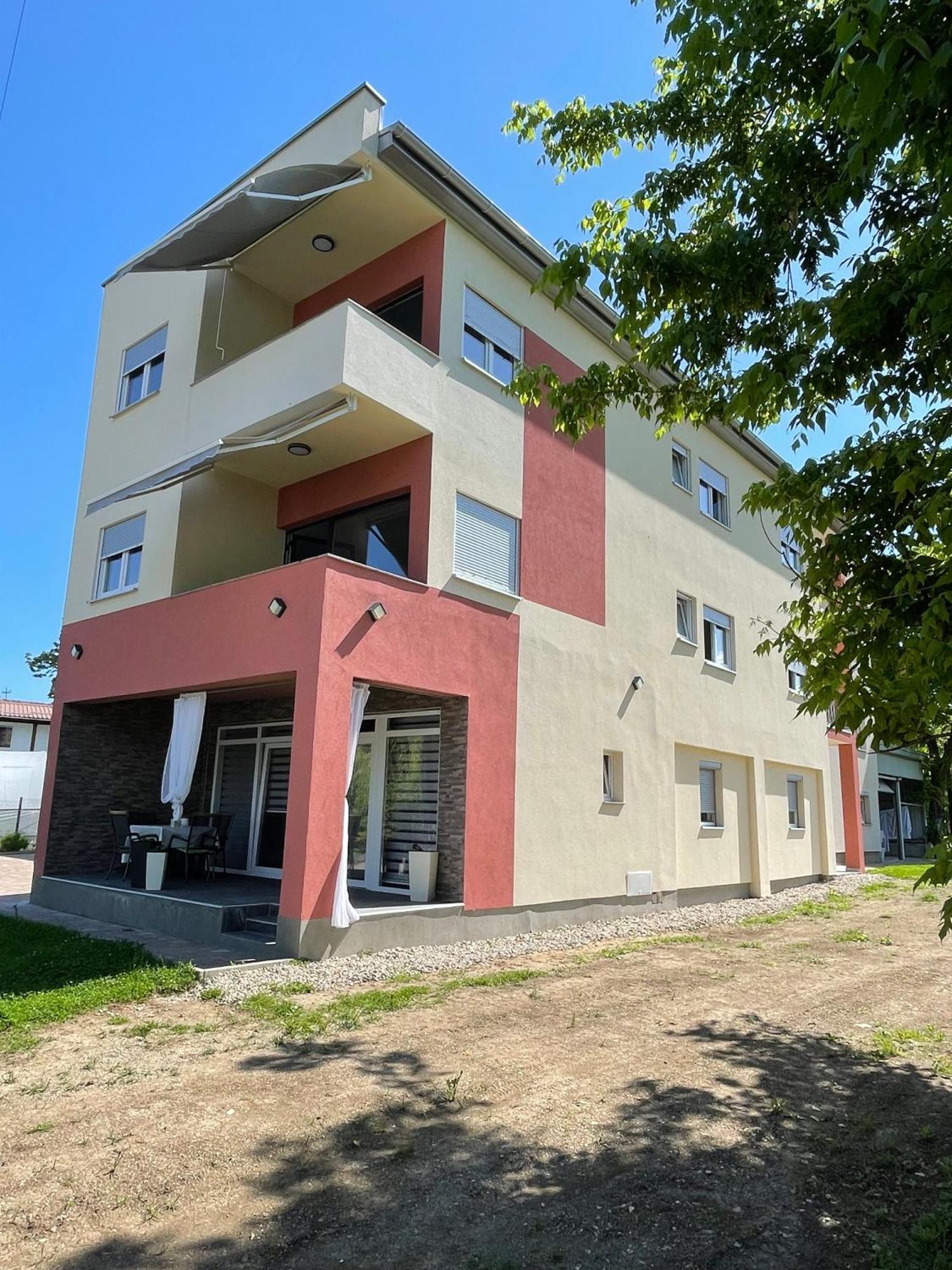 Bihać Apartment Vila Tara מראה חיצוני תמונה